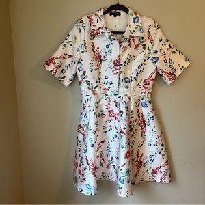 Beulah Floral Printed Short Sleeve Pleated Dress, Size Medium